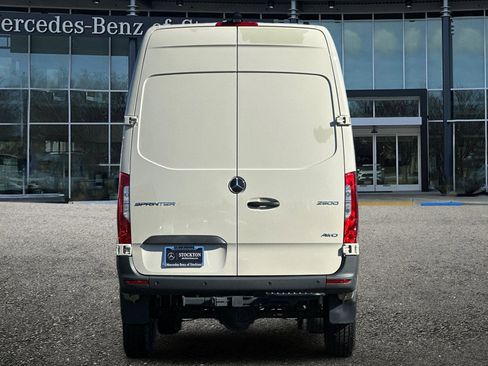 New 2025 Mercedes-Benz Sprinter 2500 image 5