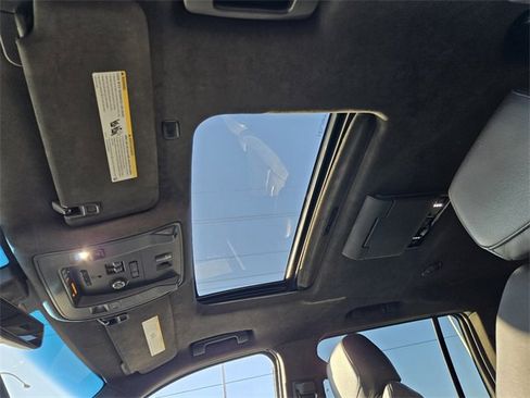 Used 2020 Cadillac Escalade ESV Platinum image 7