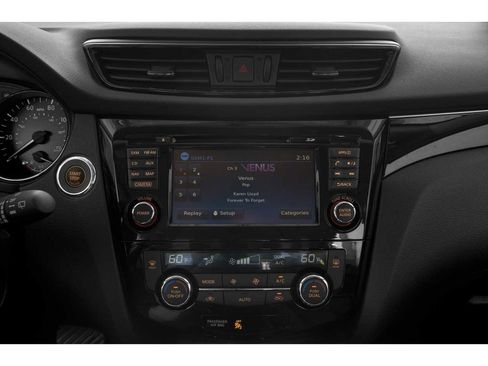 Used 2019 Nissan Rogue Sport SL image 7