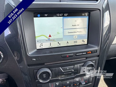 Used 2018 Ford Explorer XLT w/ Equipment Group 202A AWD/4WD image 28