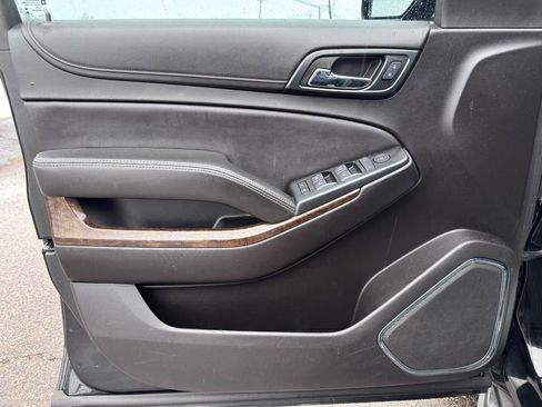 Used 2020 Chevrolet Tahoe 4WD w/ Remote Keyless Entry Package image 9