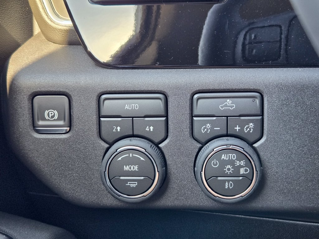 New 2026 Chevrolet Silverado 1500 RST w/ RST Select Package AWD/4WD image 18
