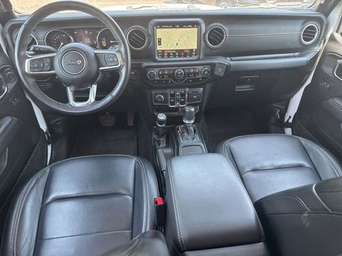 Used 2023 Jeep Wrangler Unlimited Sahara w/ Cold Weather Group AWD/4WD image 5