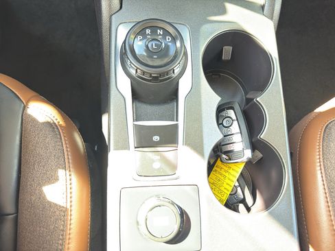 Certified 2025 Ford Bronco Sport Outer Banks w/ Outer Banks Tech Package+ image 17