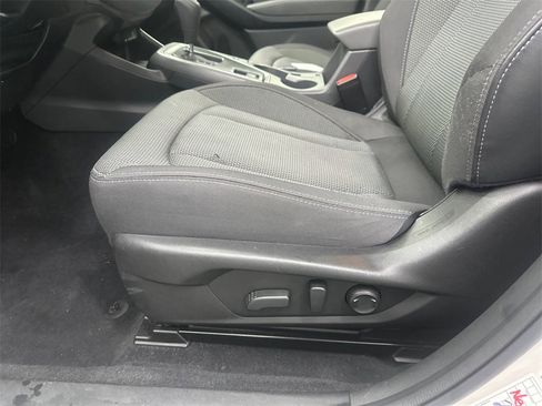 Used 2024 Subaru Crosstrek 2.0i Premium image 10