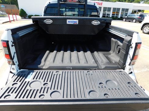 Used 2023 Nissan Frontier SV w/ SV Convenience Package AWD/4WD image 36