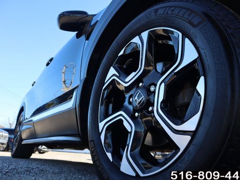 Used 2018 Honda CR-V Touring image 10