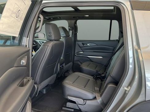 New 2026 Chevrolet Traverse LT image 17