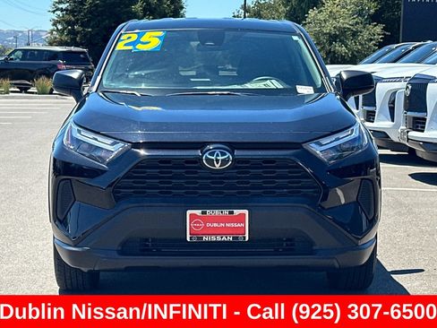 Used 2025 Toyota RAV4 LE AWD/4WD image 9