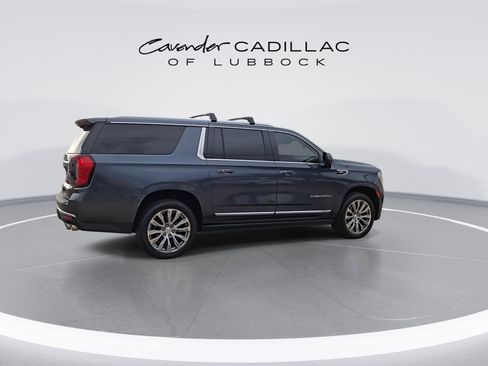 Used 2021 GMC Yukon XL Denali w/ Denali Premium Package AWD/4WD image 8