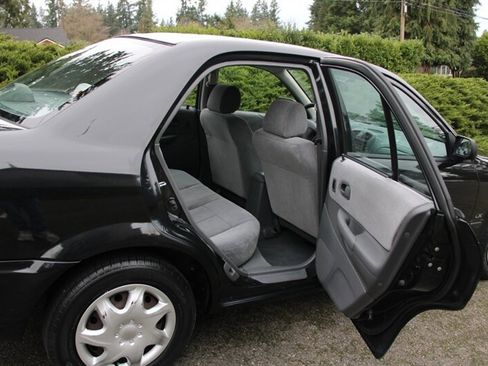 Used 1999 MAZDA Protege LX image 5