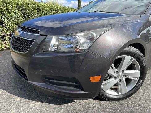 Used 2014 Chevrolet Cruze Diesel image 9