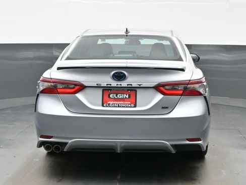 Used 2022 Toyota Camry SE w/ Convenience Package image 5