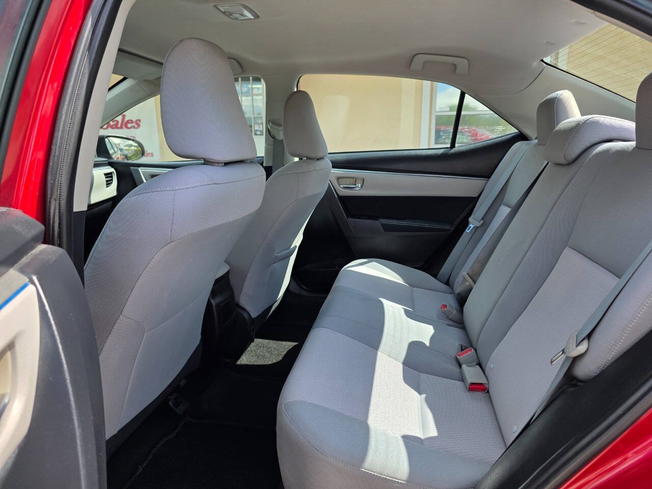 Used 2014 Toyota Corolla LE FWD image 10