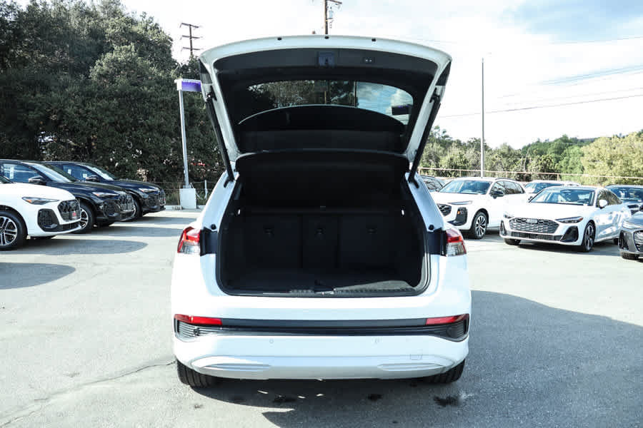 Used 2023 Audi Q4 e-tron Premium Plus RWD image 27