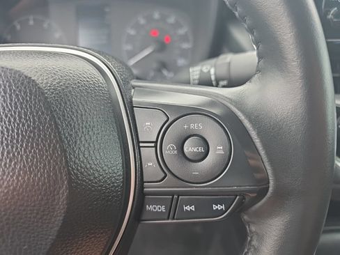 Used 2025 Toyota Corolla SE FWD image 17
