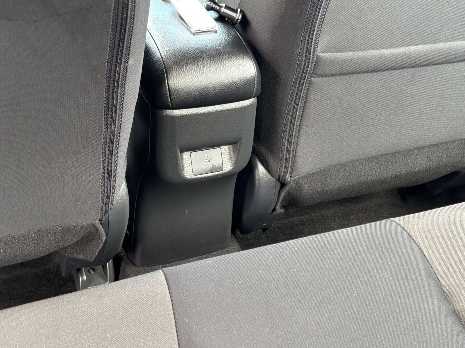 Used 2025 Nissan Versa SV FWD image 22