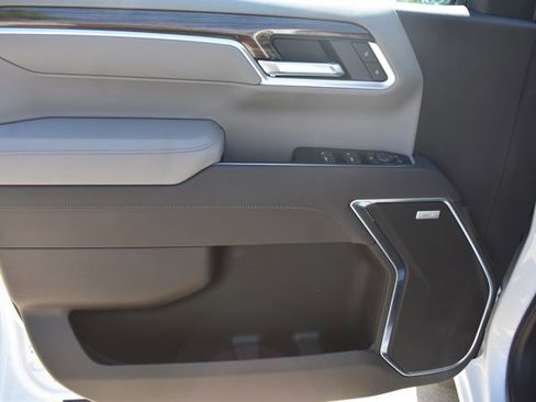 New 2026 Chevrolet Silverado 1500 RST AWD/4WD image 15