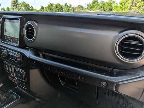 Used 2021 Jeep Wrangler Rubicon AWD/4WD image 13