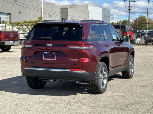 New 2025 Jeep Grand Cherokee Limited image 3