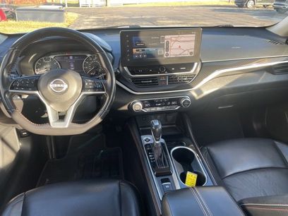 Used 2024 Nissan Altima 2.5 SR