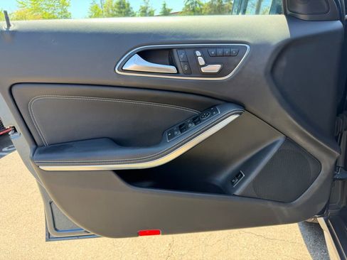 Used 2019 Mercedes-Benz GLA 250 4MATIC image 12