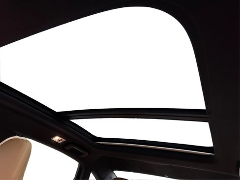 Used 2019 Volvo S90 T6 Momentum image 24