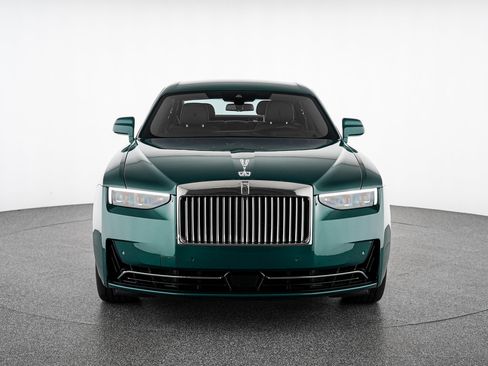 Certified 2025 Rolls-Royce Ghost AWD/4WD image 9