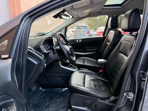 Used 2021 Ford EcoSport Titanium image 9