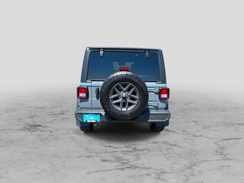 Used 2024 Jeep Wrangler Unlimited Sport AWD/4WD image 7
