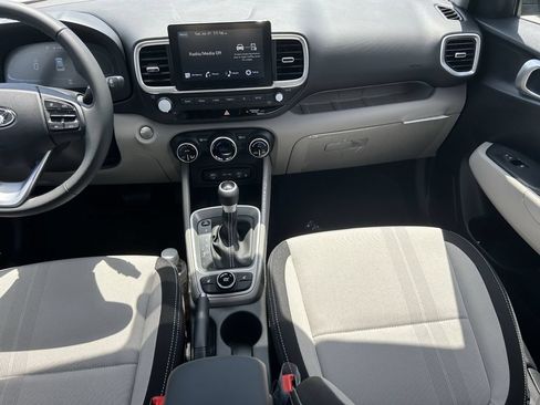 New 2026 Hyundai Venue SEL FWD image 9