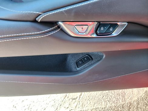 Used 2023 Chevrolet Corvette Stingray Coupe w/ Z51 Performance Package image 17