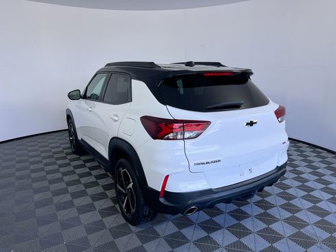 Used 2023 Chevrolet TrailBlazer RS w/ Convenience Package FWD image 5