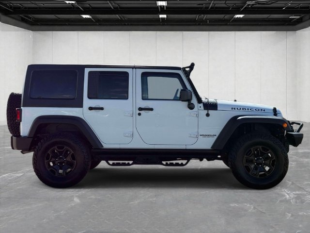 Used 2016 Jeep Wrangler Unlimited Rubicon w/ Connectivity Group AWD/4WD image 6