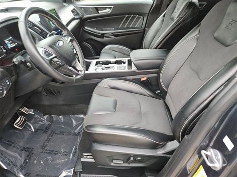 Used 2022 Ford Edge ST image 18