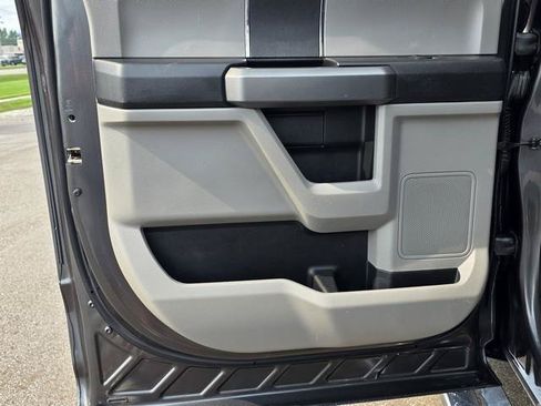 Used 2017 Ford F250 XLT w/ XLT Value Package AWD/4WD image 18