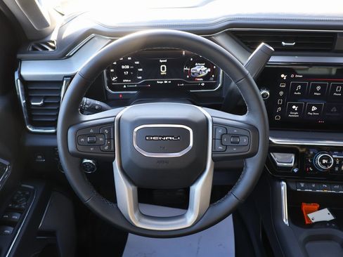 Used 2024 GMC Sierra 2500 Denali w/ Denali Reserve Package image 17