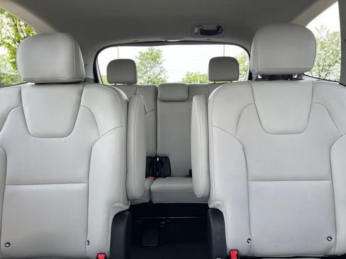 Used 2021 Kia Telluride S FWD image 31