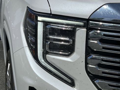 Used 2024 GMC Sierra 1500 Denali AWD/4WD image 7
