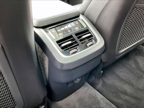 Certified 2023 Volvo XC90 B5 Core w/ Protection Package Premier image 10