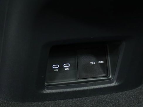 New 2026 Volkswagen Atlas SE FWD image 38