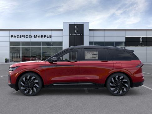 New 2026 Lincoln Nautilus Reserve w/ Jet Appearance Package AWD/4WD image 3
