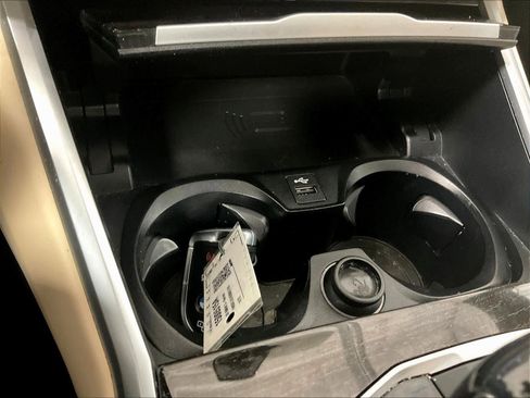 Used 2019 BMW 330i xDrive Sedan w/ Premium Package image 27