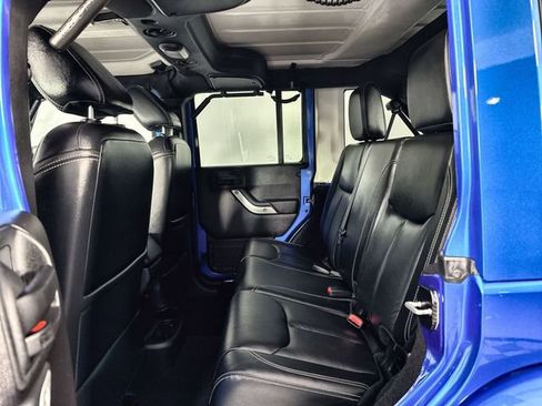 Used 2016 Jeep Wrangler Unlimited Sahara w/ Max Tow Package image 14