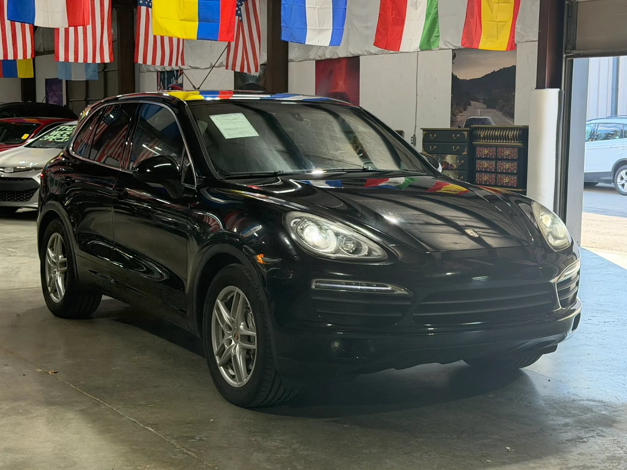 Used 2013 Porsche Cayenne S AWD/4WD image 1