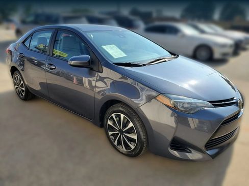 Used 2019 Toyota Corolla LE FWD image 18