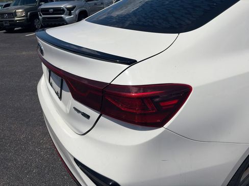 Used 2021 Kia Forte GT-Line w/ GT-Line Premium Package FWD image 18