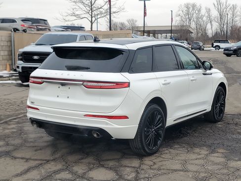 Certified 2024 Lincoln Corsair AWD w/ Equipment Group 101A image 6