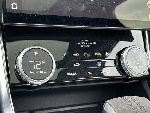 Used 2024 Jaguar XF R-Dynamic SE image 21