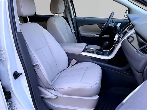Used 2013 Ford Edge SE FWD image 9